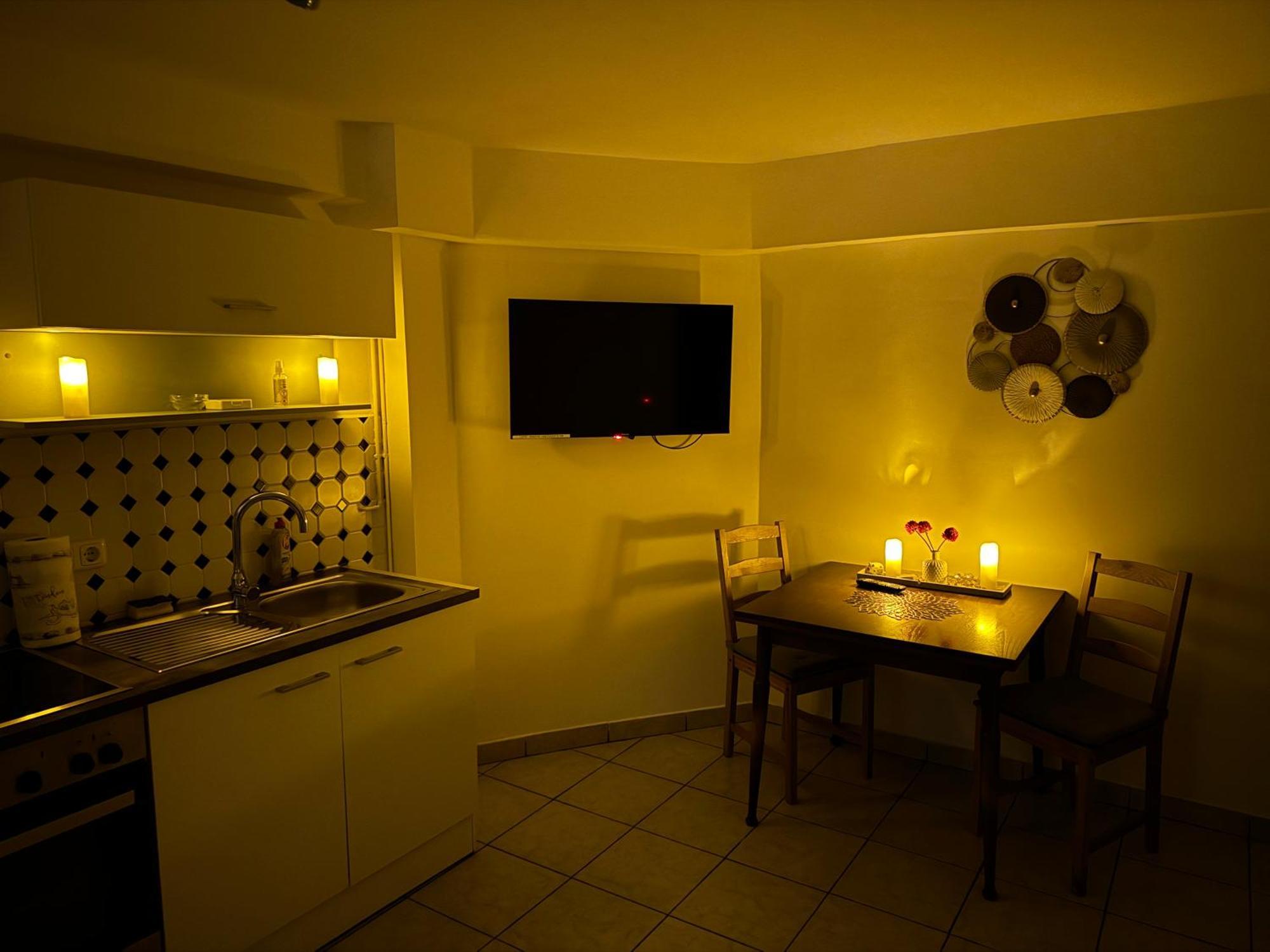 Kleine-Romantische Ferienwohnung Parkplatz Vor Dem Haus! 阿尔特瑙 外观 照片